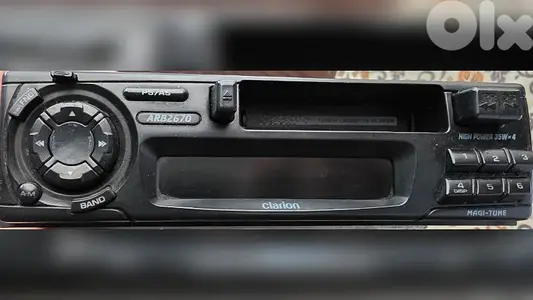 Clarion radio cassette, very clean.