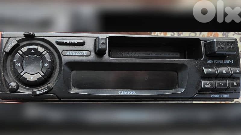 Clarion radio cassette, very clean. 0