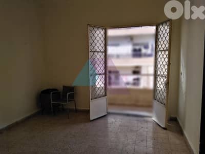 Invest now ! in Achrafieh/ saide area, 1 flat / floor + shared parking