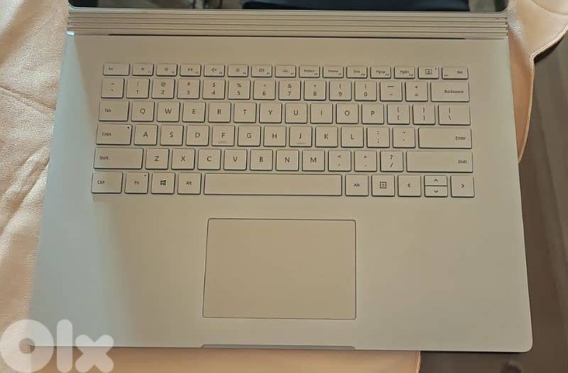 Microsoft Surface Book 2 2