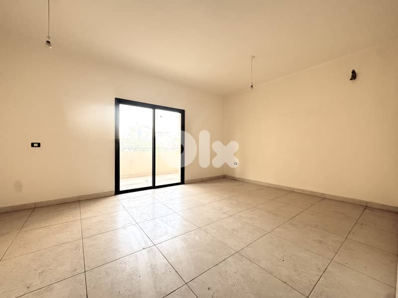 Apartment for Sale in Jdeideh-MQOA18 0