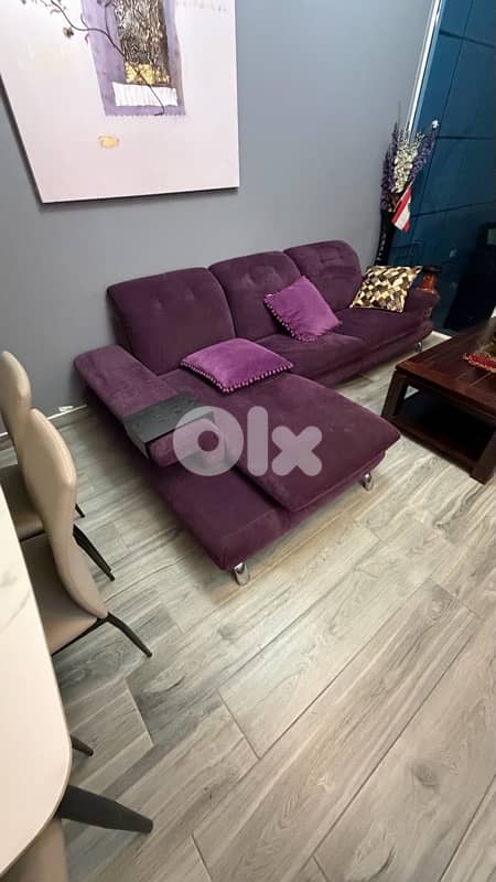 L shape sofa 0