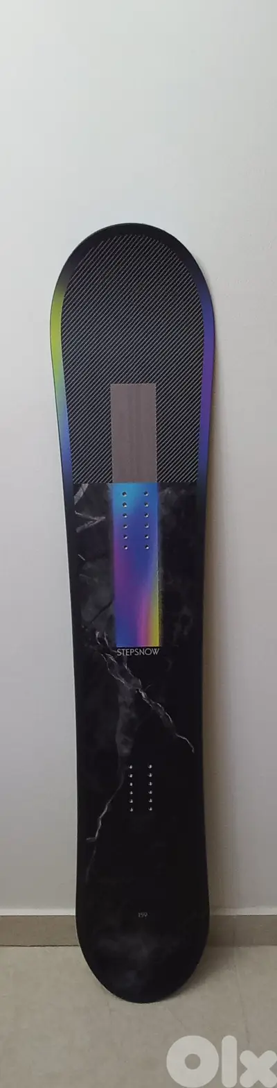 Like New All Mountain True twin Snowboard + Bindings