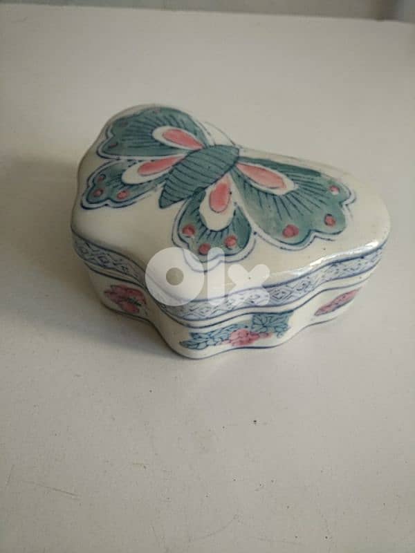 Old butterfly jewels box - Not Negotiable 0