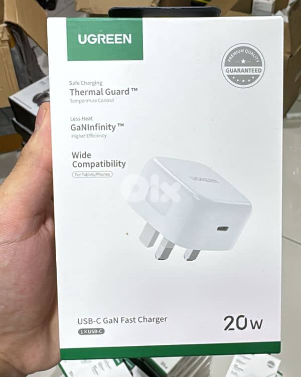 Ugreen 20w usb-c Gan fast charger 3pin white Cd137 0