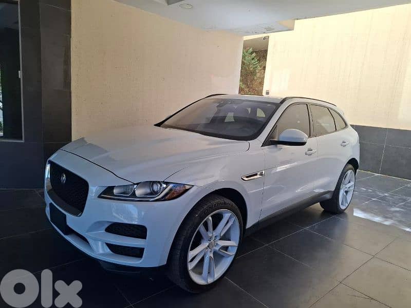 F-Pace premium. V6 3.5T clean carfax!! 2 original keys 0