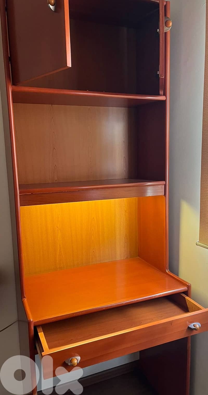 Study Desk 0