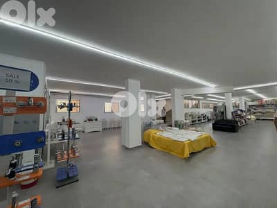 COMMERCIAL OPPORTUNITY | WAREHOUSE + 4 SHOPS | CLEMENCEAU | HA-326