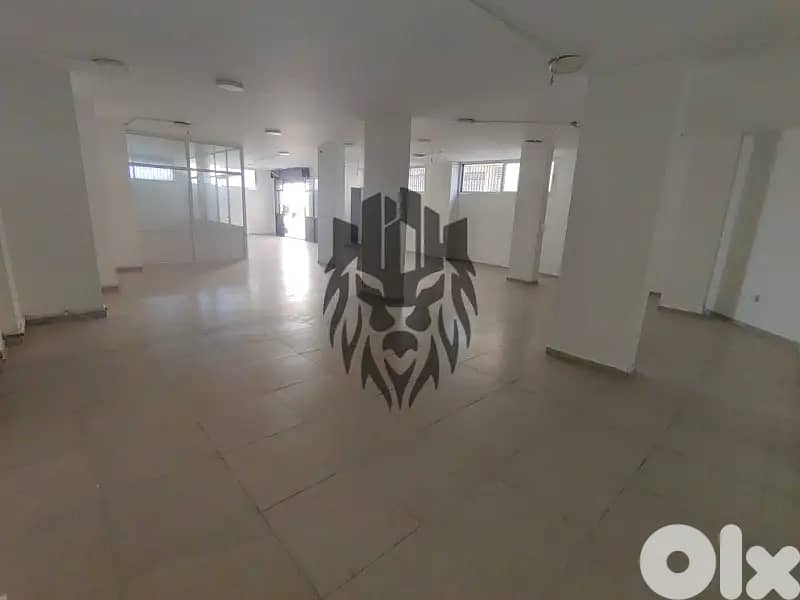 SPACIOUS WAREHOUSE IN THE HEART OF VERDUN (850SQ) , (BT-806) 0