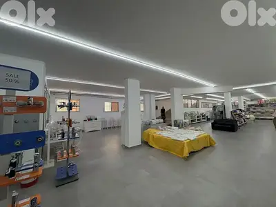 SPACIOUS 700SQ WAREHOUSE IN ACHRAFIEH | 3M HEIGHT | OFFICE | AC-1131