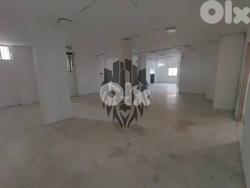 SPACIOUS 750SQ WAREHOUSE IN HAMRA PRIME | HAMR-259 0