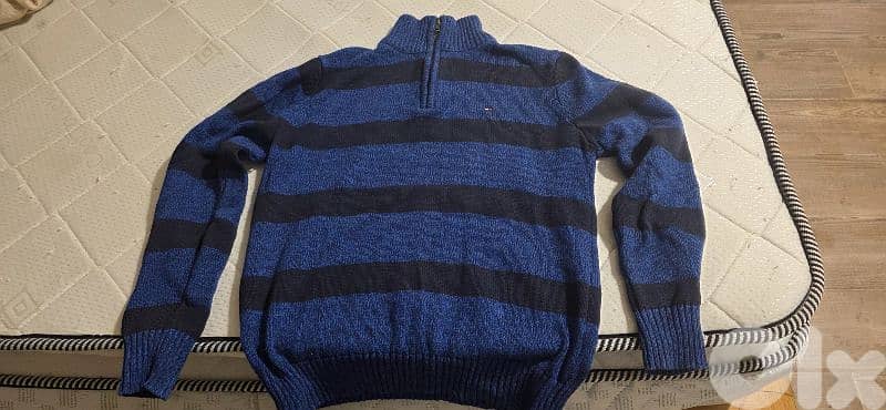 Tommy Hilfiger sweater 0