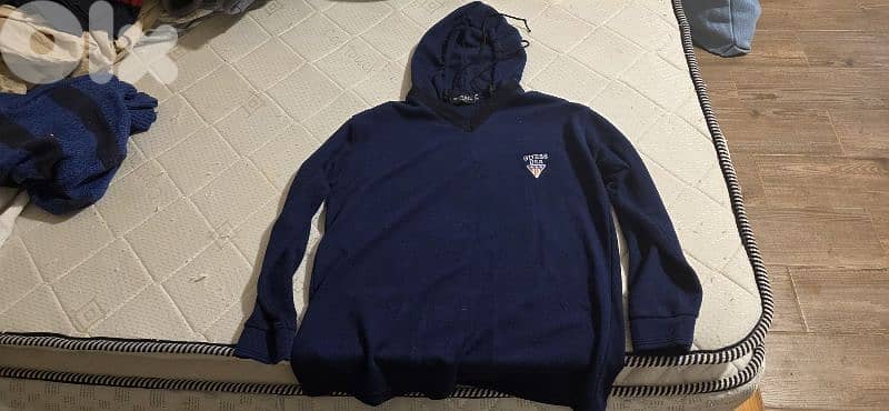 Guess hoodie 0