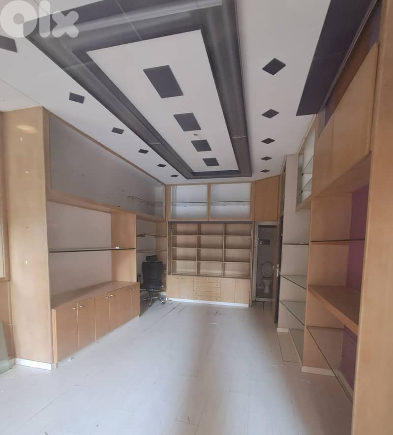 Shop for Rent in Achrafieh 0