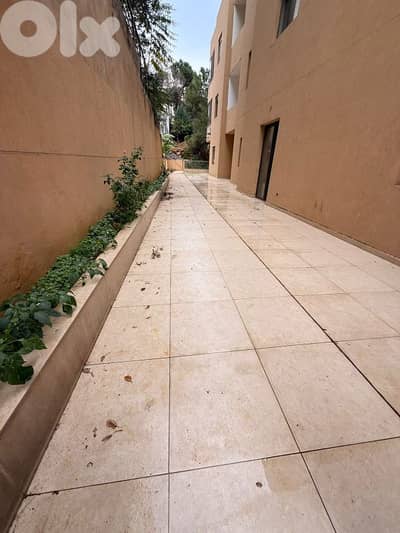 Under Market Price! Dik el Mehdi 250 sqm + 70 sqm terrace for 259.000