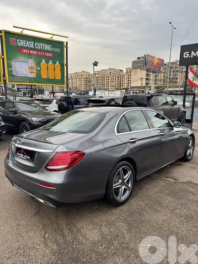 Mercedes-Benz E-Class 300 4Matic MY 2019! Clean Carfax !!! Like Newww