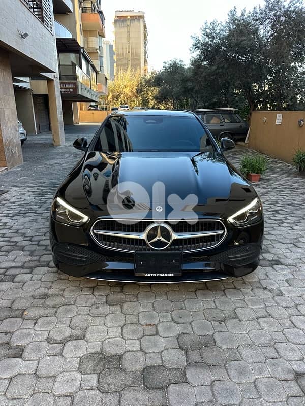 Mercedes C 300 black on black 2023 (clean carfax-35000 miles) 0