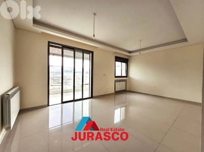 apartment for sale in achrafieh 155m/ شقة للبيع في الأشرفية
