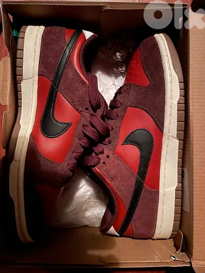 100% Authentic Nike Dunk Low Retro SE Mars/Burgundy – Brand New 42