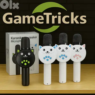 Kids singing fun with karaoke mic with speaker built-in