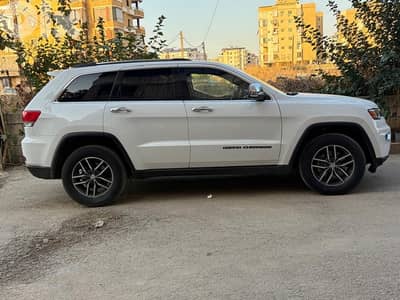 Cherokee 2017 limited 2 wheel