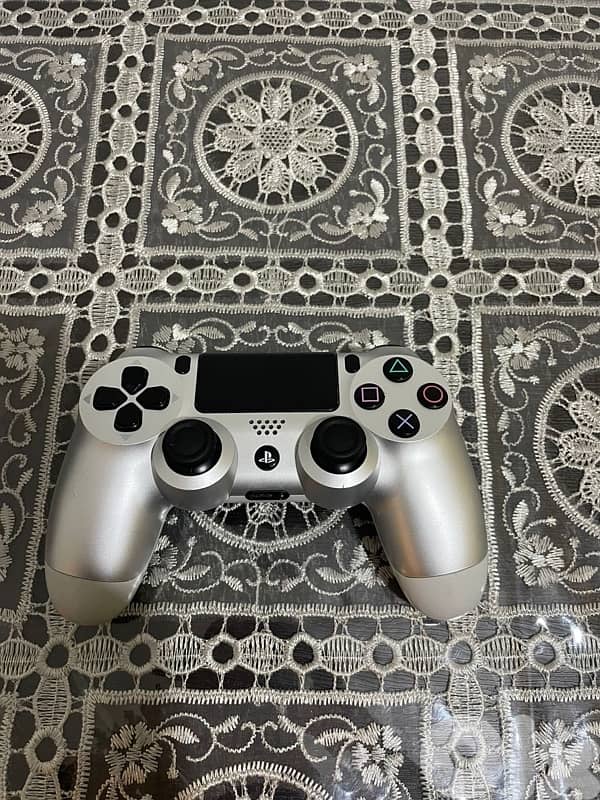 Original Ps4 controller woth warranty 0