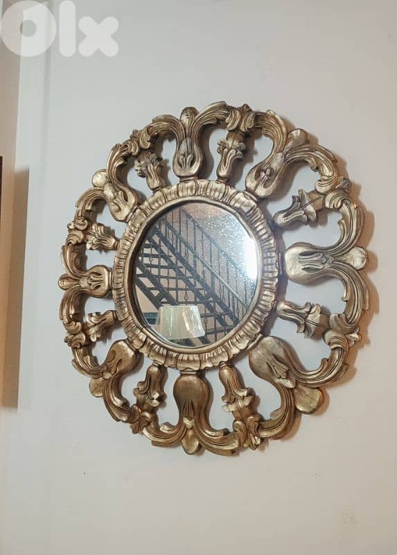 golden carved mirror 0