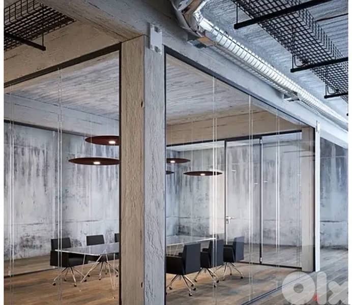 High ceiling showroom with office and 4 parking spots 0