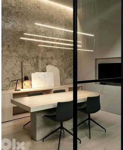 High ceiling showroom with office and 4 parking spots