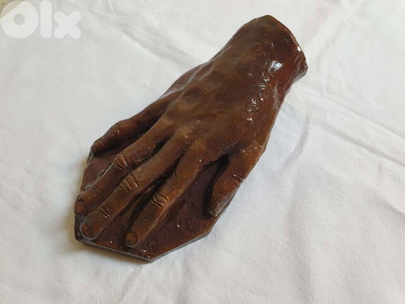 Antique Hand Sculpture 0