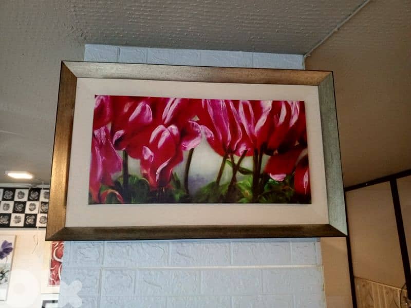 framed flowers print 0
