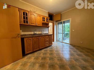 Adma 250m2 | Rent | Well Maintained | Calm Area | EH/IV