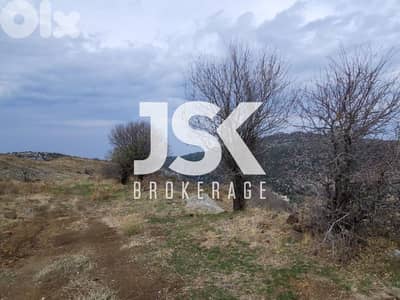 L19948 - A 885 SQM Land For Sale in Calm Area Of Mayrouba