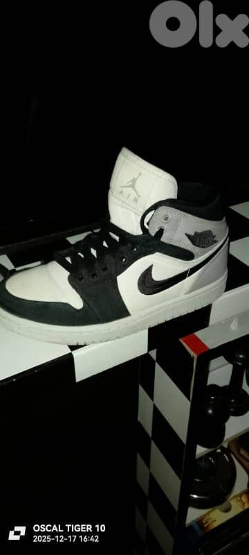 AIR JORDAN 1 MID SE Top LIMITED EDITION made in Vietnam 0