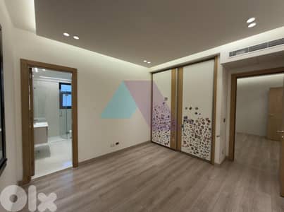 Decorated 250m2 apartment 4rent in Ramlet El Bayda-شقة في رملة البيضاء