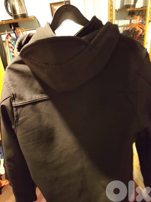 Black Jacket. 1