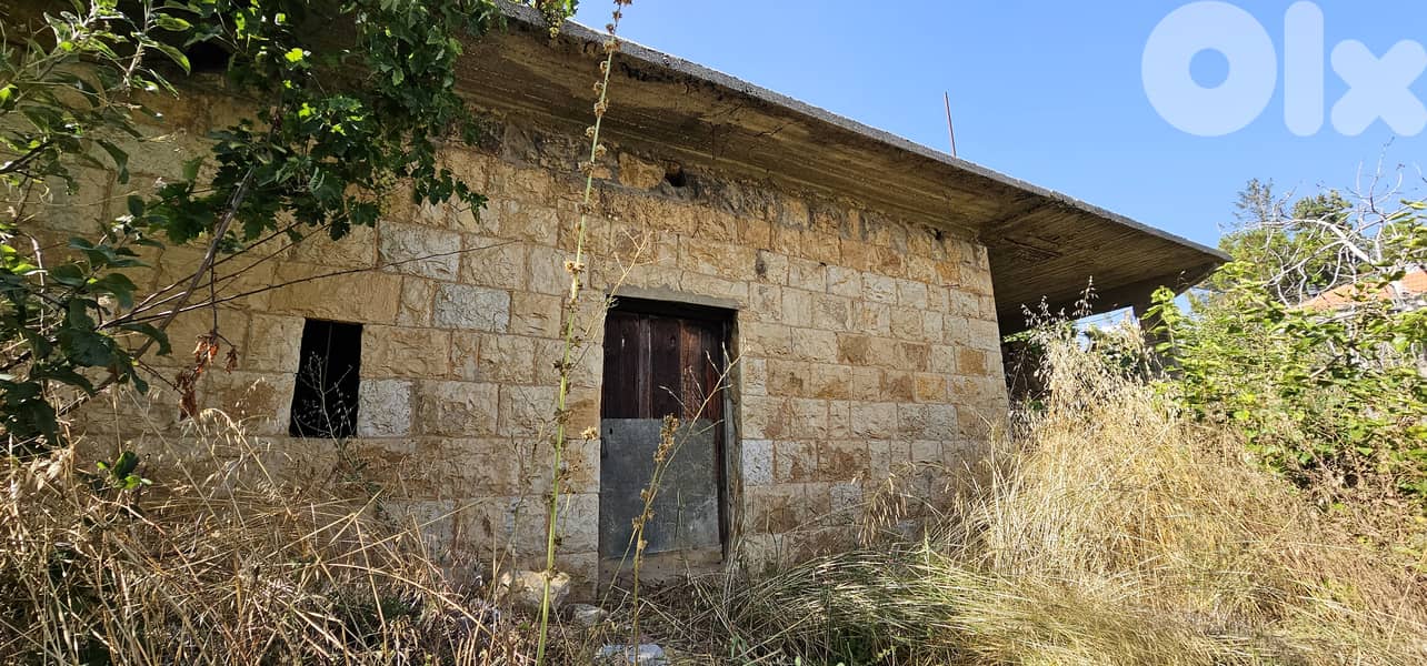 RWK187GZ - Land with Old house for sale in Kfardebian 0