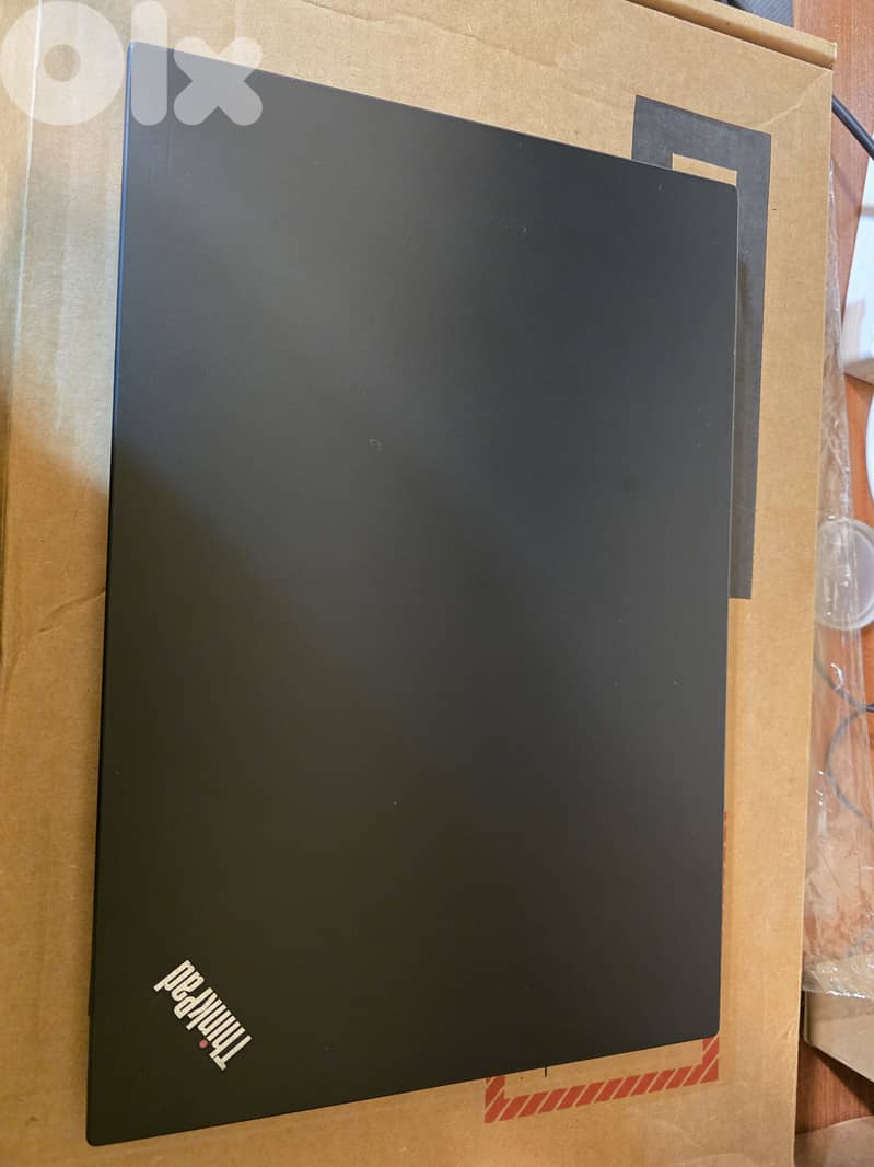 LENOVO THINKPAD P15S WORKSTATION CPU I7 RAM 20 GB VGA QUADRO 8