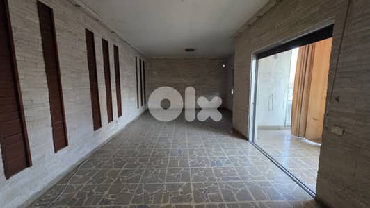 Apartment for Sale in Mirna Chalouhi شقة للبيع في ميرنا شلوحي