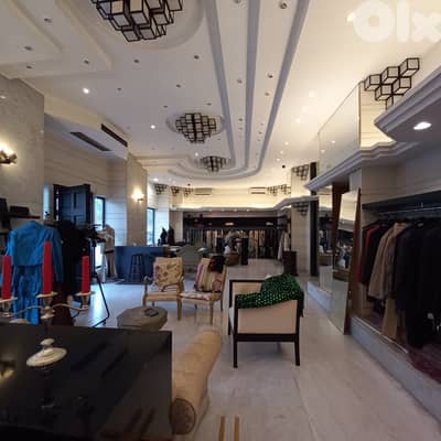 Shop of 100sqm in Jal el Dib 2 steps away from the highway for rent