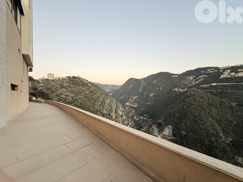 RWB198EG - Restaurant and rooftop for rent in Halat Jbeil 0