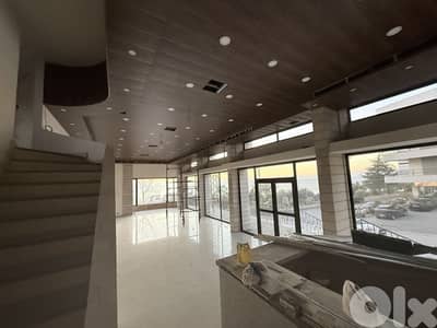 RWB198EG - Restaurant and rooftop for rent in Halat Jbeil