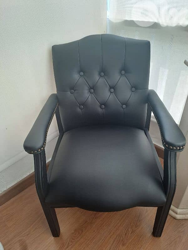 2 chairs , made of leather, excellent condition 0