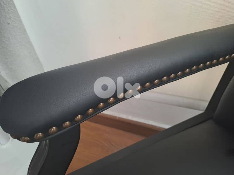2 chairs , made of leather, excellent condition 3