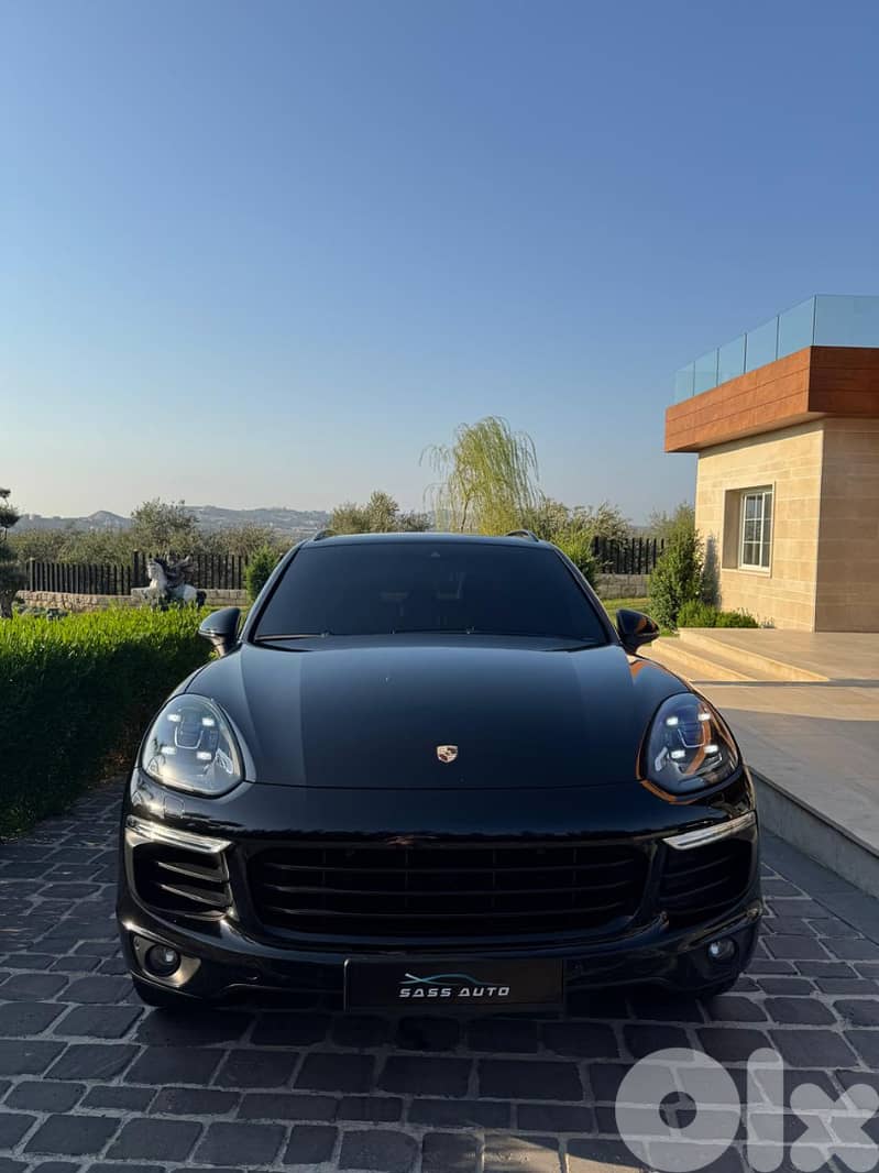 2017 PORSCHE CAYENNE S E-HYBRID PLATINUM EDITION 0