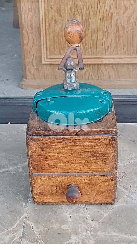antique 0