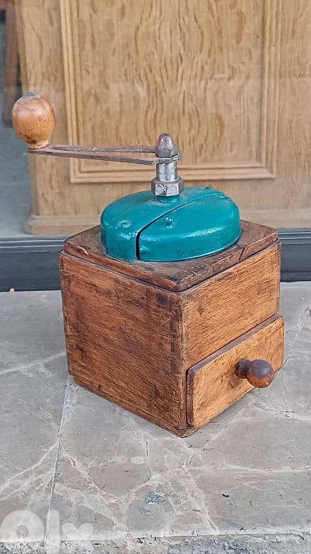 antique 3