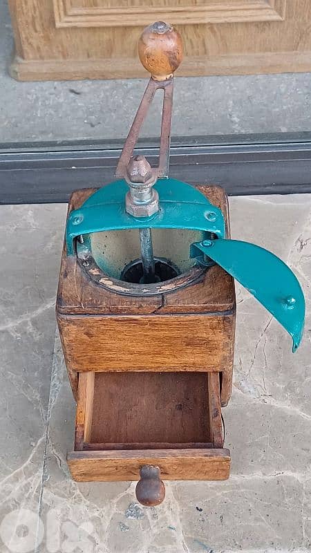 antique 4