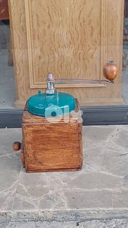 antique 6