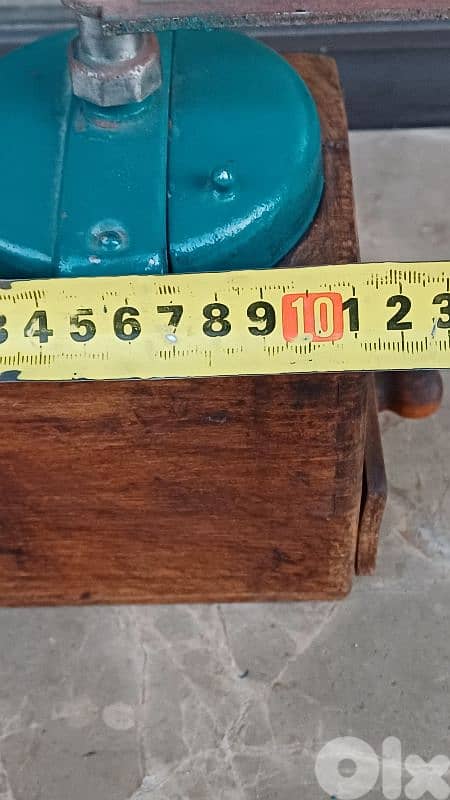 antique 9